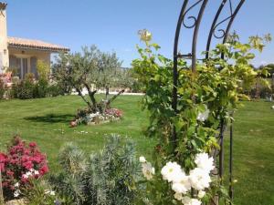 Appartements gite le petit luberon coquelicot : photos des chambres