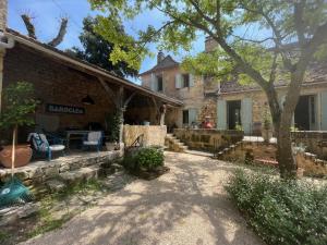 Maisons d'hotes 1 Rue Pasquet Pool Suite with Kitchen : photos des chambres