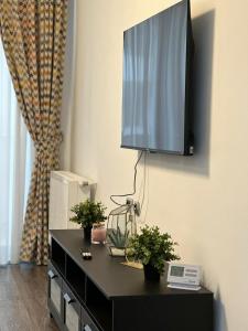 Luxury Apartments near Coresi Mall by GLAM