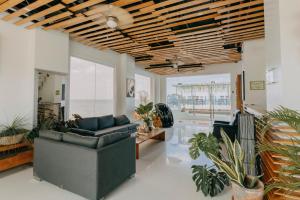 The Marc Vannelli Oslob