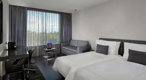 Studio Twin room in Park Plaza London Park Royal