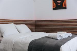 Athena City Apartment