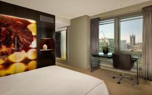 One-Bedroom Suite room in Park Plaza Westminster Bridge London