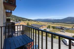 Appartements La Canou - Beau studio vue sur montagnes : photos des chambres