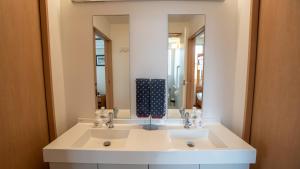 Serenity & Solitude Chalets, walk to the lifts Happoone Ski Resort