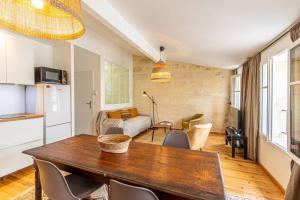 Bordeaux Jardin Public : T3 Rénové Immeuble Pierre