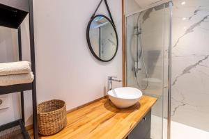 Bordeaux Jardin Public : T3 Rénové Immeuble Pierre