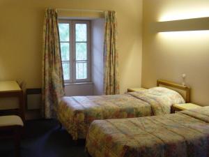 B&B / Chambres d'hotes ADONIS CHAMBRES D'HOTES : photos des chambres