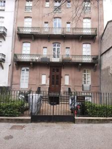 Appartements Appartement 3* joliment renove a 150m des thermes : photos des chambres