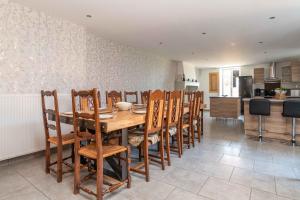 Le Grand Pressoir - Grande maison avec jardin