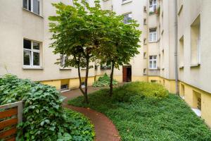 Bright & Comfortable Apartment Garbary 35 Poznań Old Town by Renters