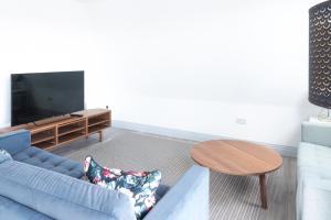Newly Refurbished 2 bed with Fantastic View