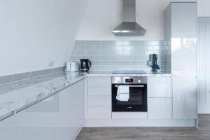 Newly Refurbished 2 bed with Fantastic View