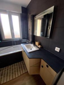 Appartements l'emplacement ideal-Free parking a 5mn du centre : photos des chambres