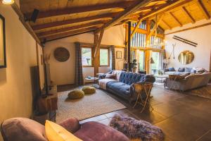 Chalets Ferme Liberte - stunning, comfortable, & modern sleeps 14- private mini van : photos des chambres