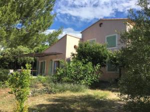 Maisons de vacances Villa up to 15 people, between GORDES & ROUSSILLON : photos des chambres