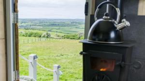 Ynys Hideout
