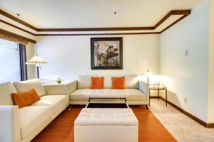 Walk to Ski Shuttle Incline Village Condo