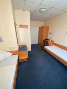 Economy Double or Twin Room room in Hotel Montan