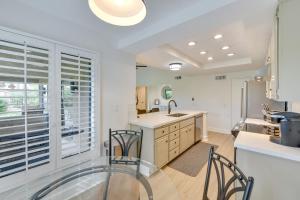 Quiet Palm Desert Condo Workspace and Pool Access!