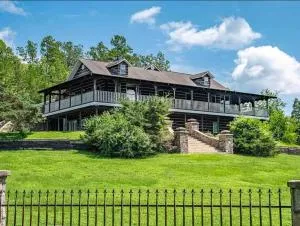 Old Bear Creek Lodge - Pearcy