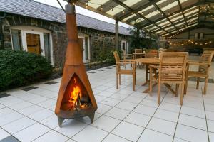 Tal Y Bont Uchaf Courtyard