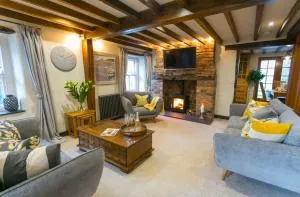 10 Bunkers Hill - Llanfaes