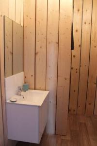Maisons de vacances Gite les greves : 15 pers, 300m de la mer + sauna : photos des chambres