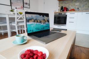 Central Cosy, Fully Renovated 2BD Near the Cathedral