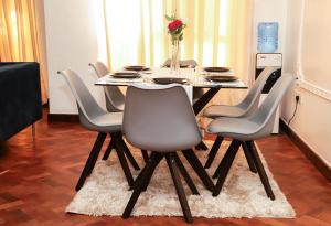 3 bedroom home by Emmaculate