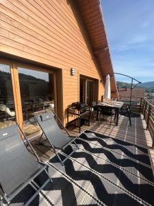 Appartements Splendide appartement style chalet classe 4 etoiles, terrasse face a la montagne : photos des chambres