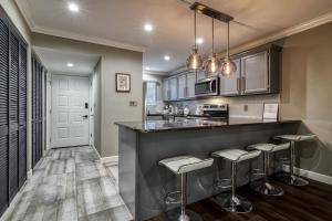 A Stones Throw, Relax & Unwind Free attraction Tickets, WIFI