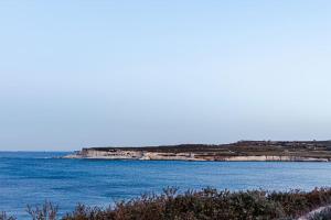 Sea-View 1 Bedroom Apt -Sleeps 4