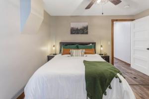 Stylish Uptown Butte Condo - 632