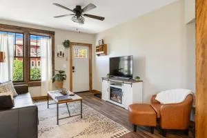 Stylish Uptown Butte Condo -634 - Wise River