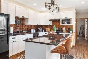 Stylish Uptown Butte Condo -634