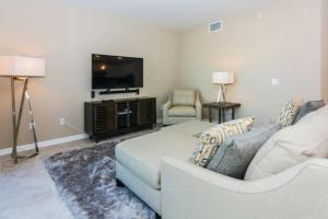 Gorgeous Apt 2BD2BA at Storey Lake SL47316