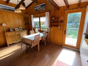 Chalets Chalet de montana : photos des chambres