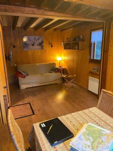 Chalets Chalet de montana : photos des chambres