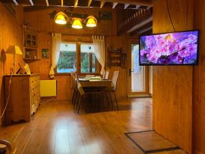 Chalets Chalet de montana : photos des chambres