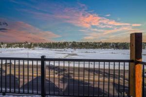 Luxurious Mountain Retreat!