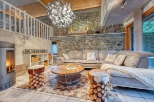 Chalets Le Chalet des Eaux - Thermes - Ski : Chalet 3 Chambres