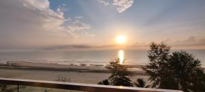 TIMURBAY KUANTAN -BEACHFRONT PARADISE GETAWAY
