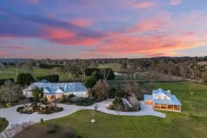 Wembley Estate, Southern Highlands - Barrallier