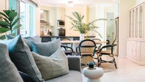 Honeysuckle Rose Retreat - Ubytování bez kategorie ve městě Shoreham