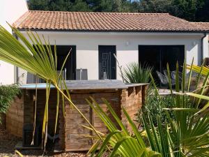 Villas Le Verdonmer - Villa for 6 with pool, 700 m fro the beach : photos des chambres