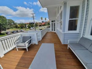 Tauranga Villa - Big, Beautiful Villa on the Water!