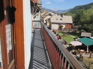 Charmant duplex 3 chambres, 8 personnes avec jardin, cheminée, proche pistes - Serre Chevalier - FR-1-762-32