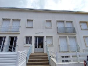 Appartements Appartement Moderne 2 Ch. - Proche Plage - Box WiFi - Tout Confort - FR-1-323-280 : photos des chambres