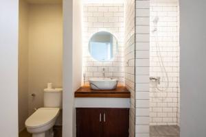 Deluxe Tropical 6 BR Villa Near Beach